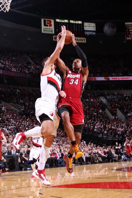 上保持优势 上保持优势