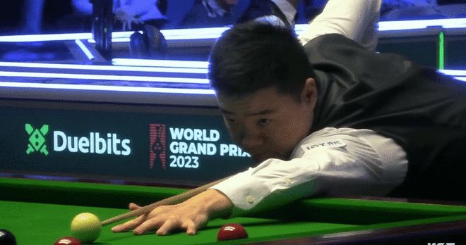 队在战术上 队在战术上